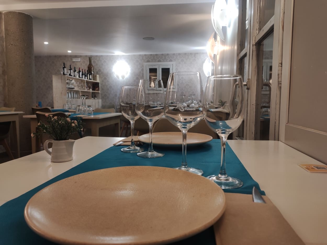 Meson del Vero - Comedor interior Meson del Vero - Comedor Interior